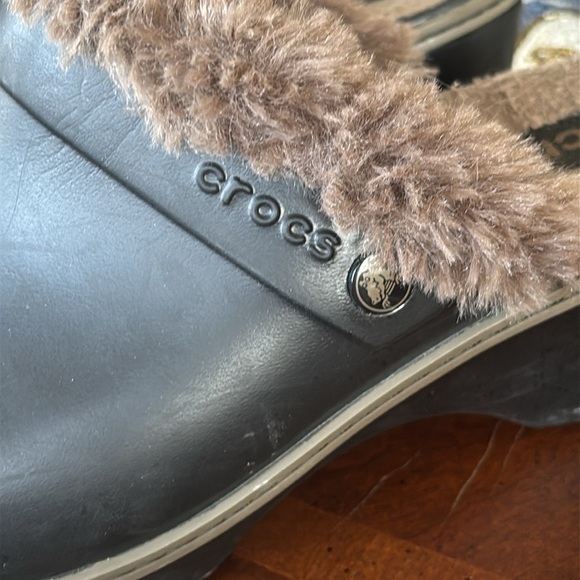 CROCS Cobbler Eva Clogs Black w/ Walnut Faux Fur Lining Slip On Casual Shoes - Picture 2 of 16